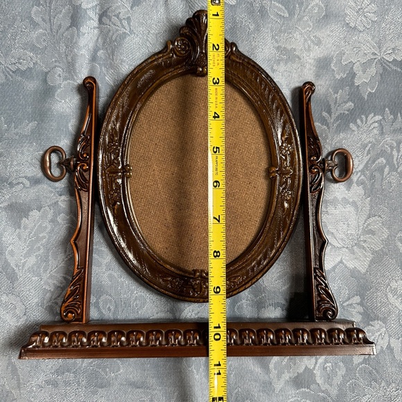 Vintage look Victorian Picture Frame - Picture 2 of 3